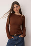 Trendyolmilla Kahverengi Fitted/Vücuda Oturan Aksesuar Detaylı Dokulu Uzun Kollu Esnek Örme Bluz TWOAW26BZ00134