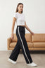 Siyah Yanları Şerit Detaylı Wide Leg/Geniş Paça Dökümlü Kumaş Pantolon TWOAW26PL00066