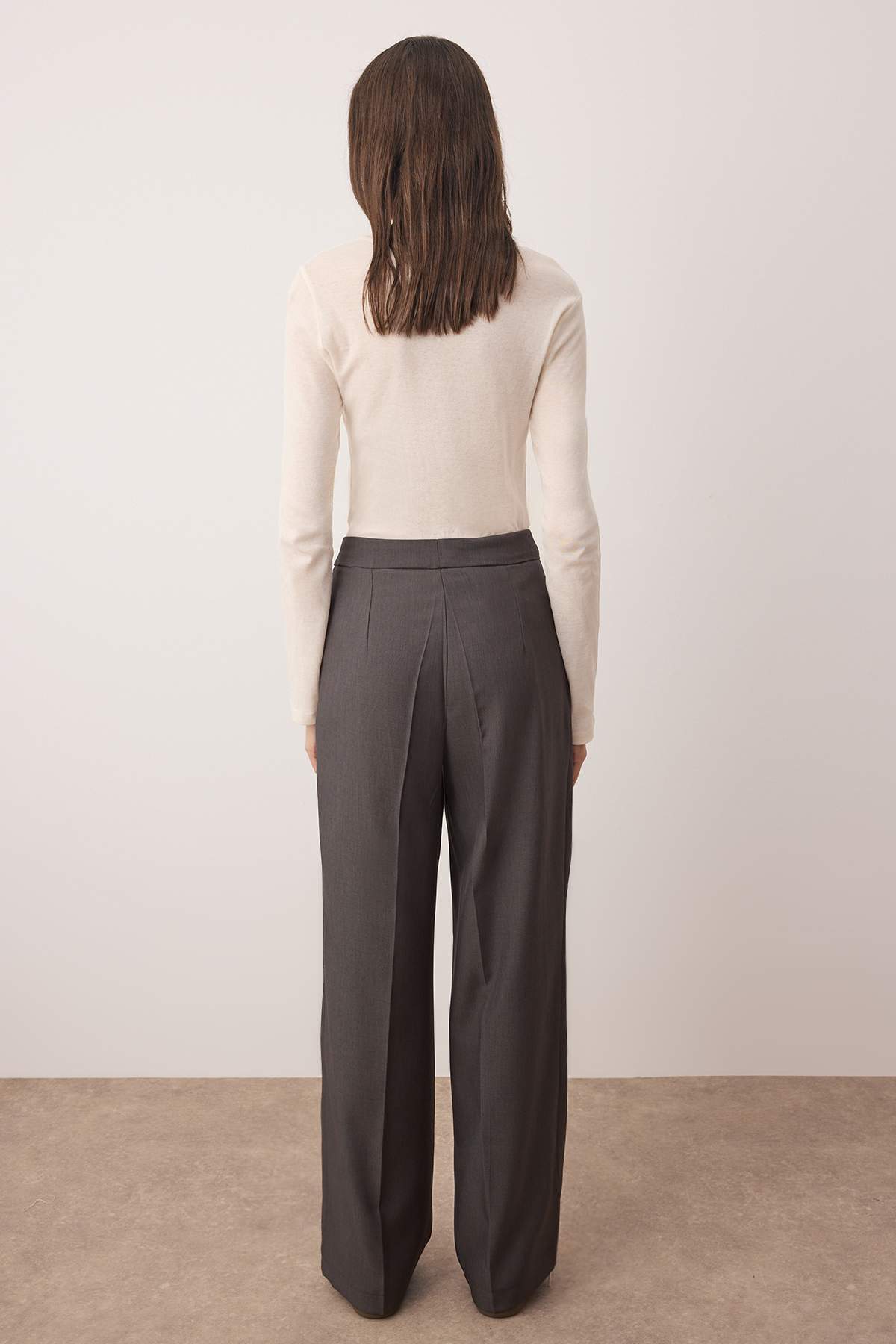 Trendyolmilla Siyah Wide Leg/Geniş Paça Yüksek Bel  Pantolon TWOAW26PL00036