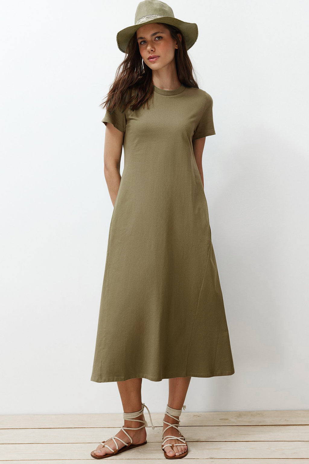 Trendyolmilla Haki Cepli Bisiklet Yaka A-Line Örme Midi Elbise TWOSS24EL00169
