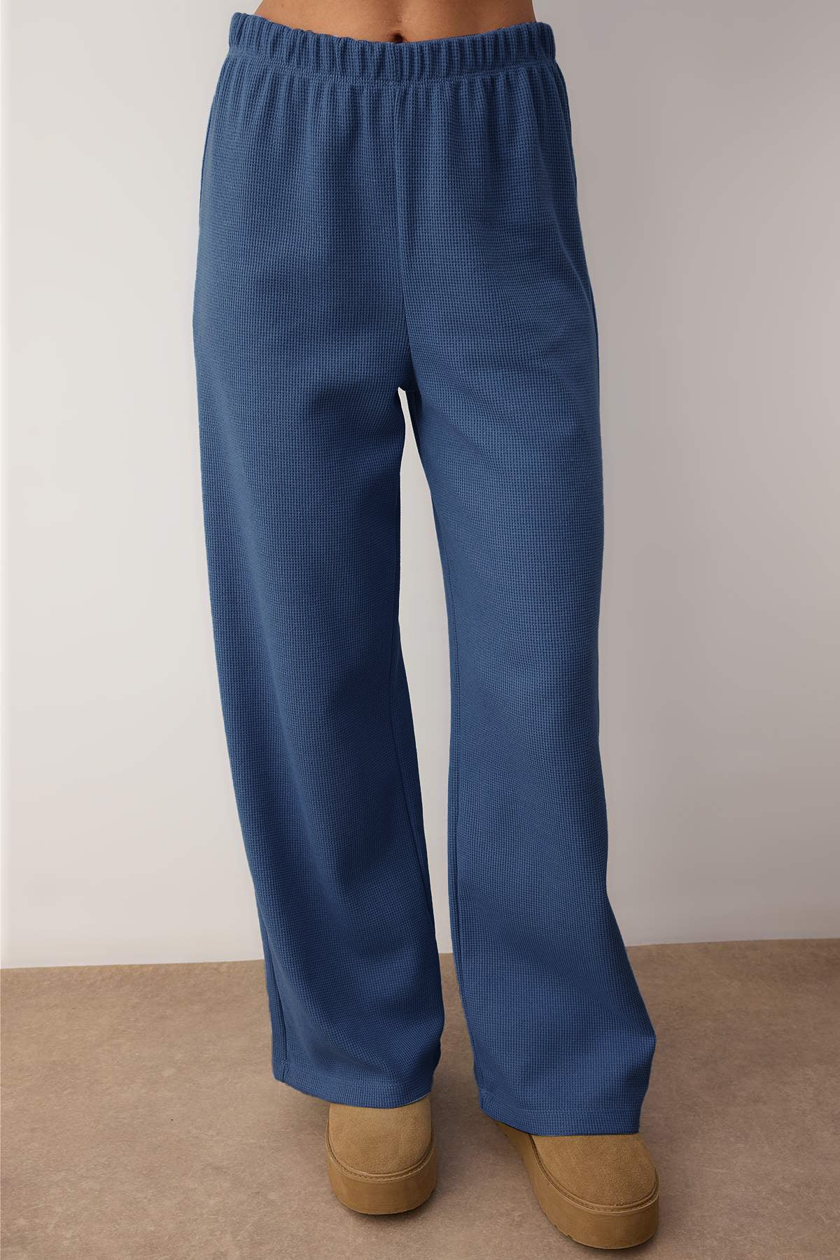 Mavi Pamuklu Kapüşonlu Waffle Örme Pijama Takımı THMAW26PT00168