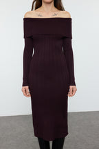 Trendyolmilla Kahverengi Midi Triko Basic Carmen Yaka Elbise TWOAW25EL00033