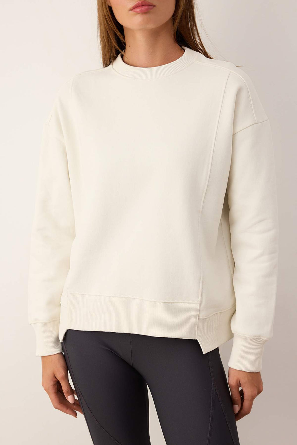 Trendyolmilla Koyu Kahverengi Premium Oversize Kalıp Dikiş Detaylı İçi Polarlı Örme Sweatshirt TWOAW26SW00204