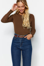 Trendyolmilla Kahverengi Basic Bisiklet Yaka Triko Kazak TWOAW23KZ01249