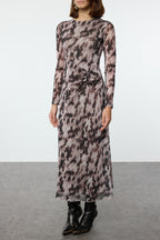 Trendyolmilla Kahverengi Baskılı Büzgü / Drape Maxi Örme Elbise TWOAW25EL00408