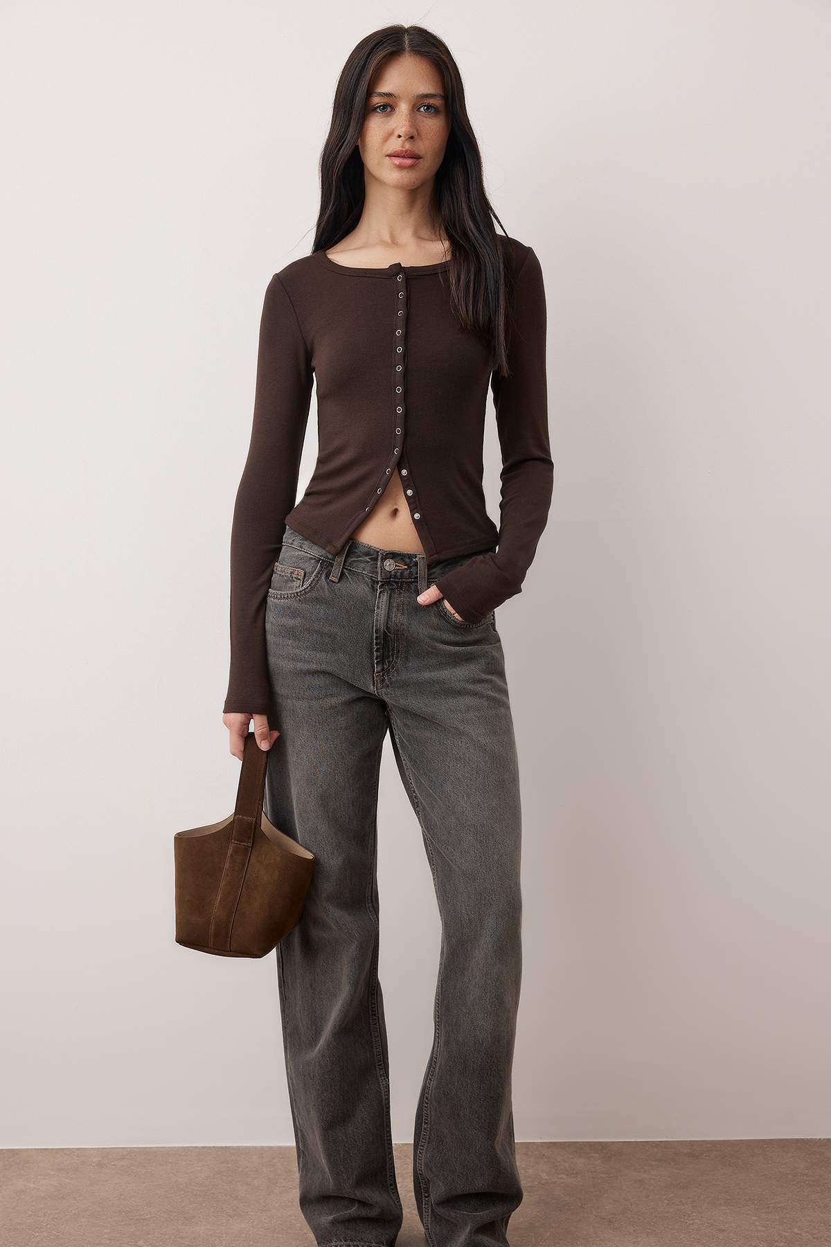 Trendyolmilla Kırmızı Önü Full Çıtçıtlı Fitted/Vücuda Oturan Örme Bluz TWOAW26BZ00193