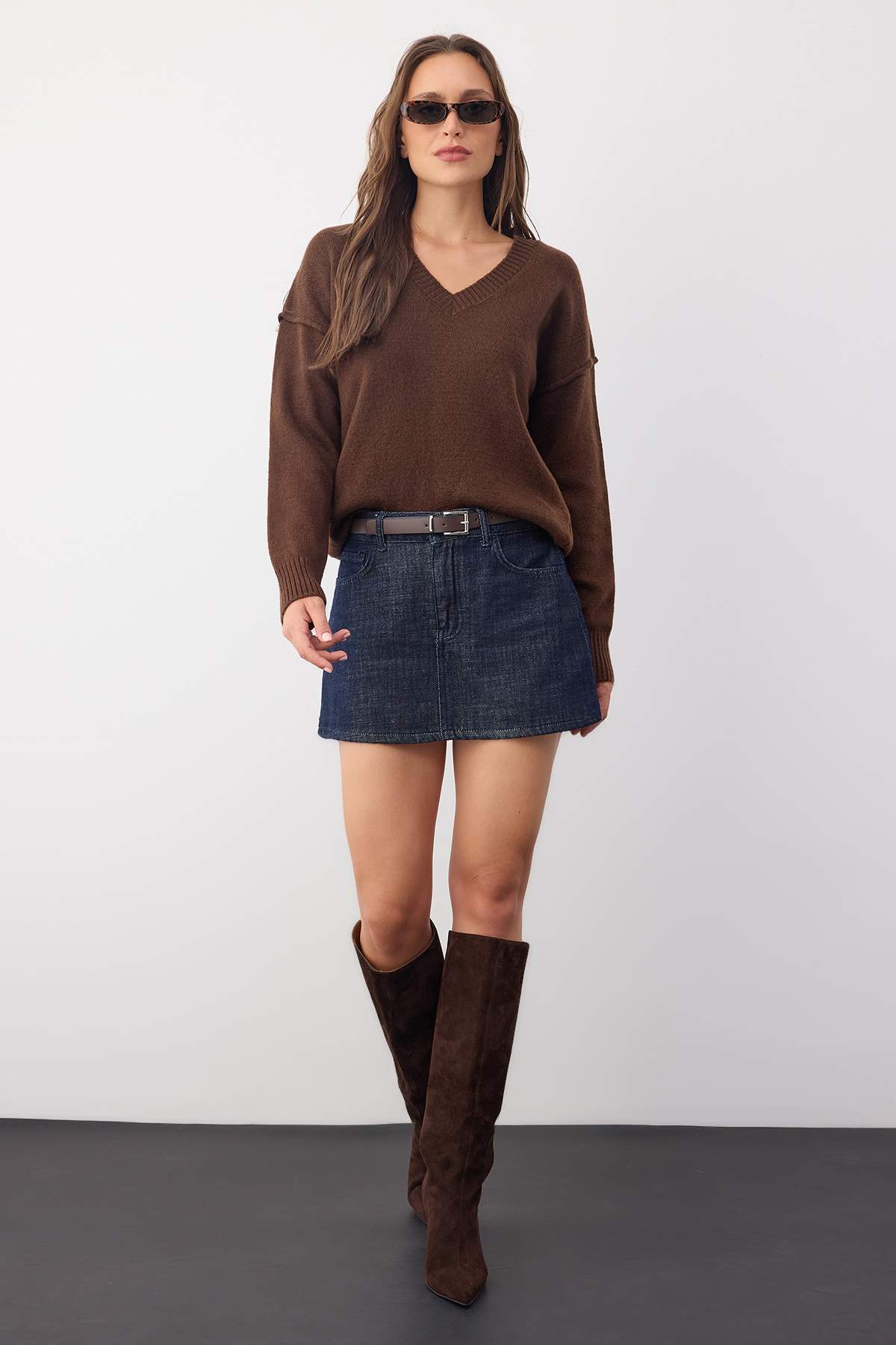 Wardrobe Essentials Kahverengi Yünlü Premium İplikBasic Geniş Kalıp Triko Kazak | TWOAW26KZ00068 Secondary image