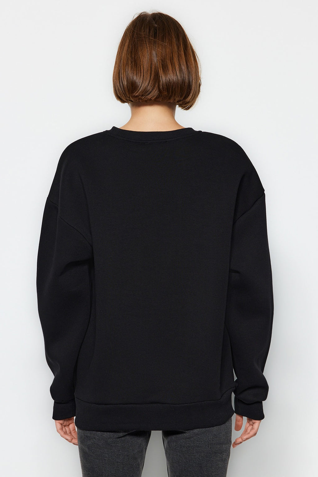 Trendyolmilla Siyah Oversize/Bol Kesim Bisiklet Yaka Kalın/İçi polarlı Örme Sweatshirt TWOAW24SW00102