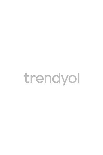 Trendyolmilla Bej Straight/Düz Kesim Kemer Detaylı Dokuma Pantolon TWOSS24PL00023