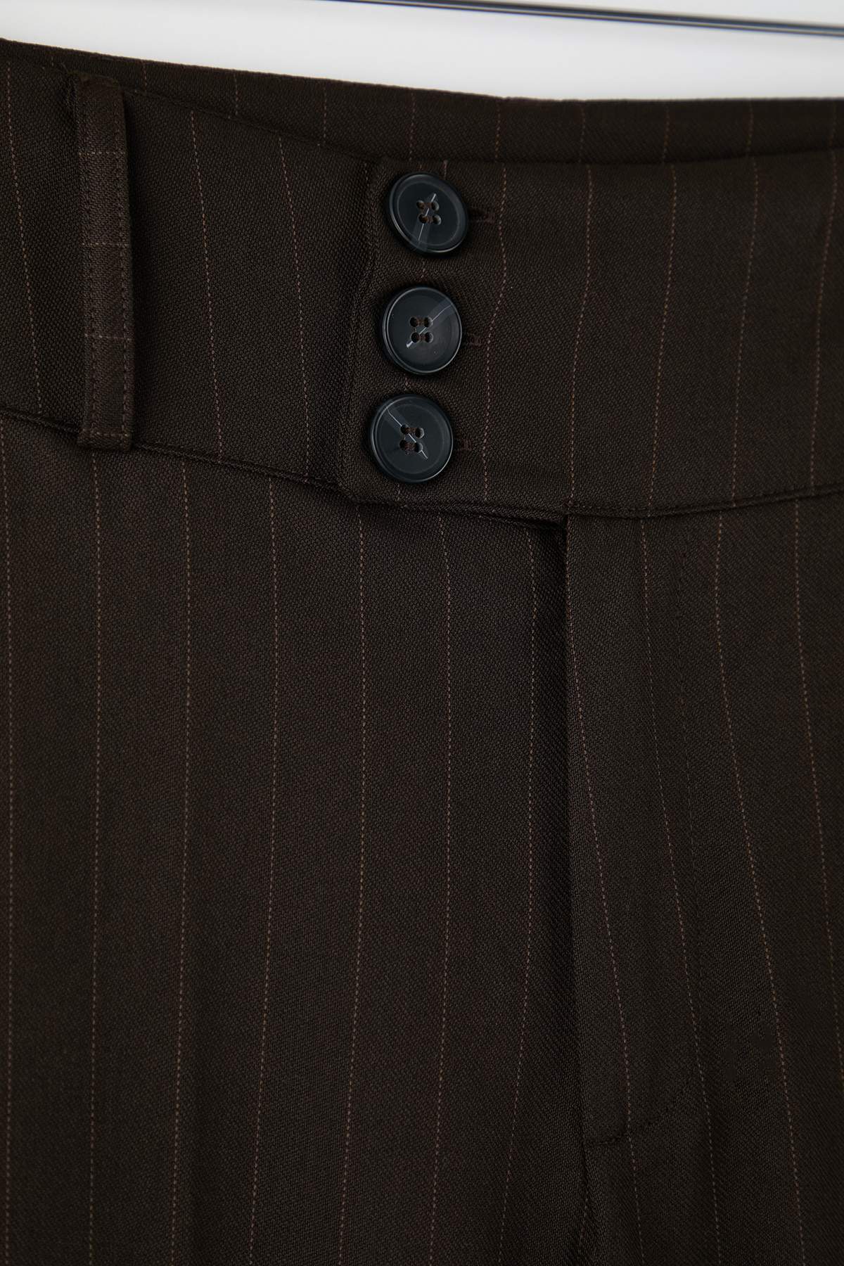 Kahverengi Çizgili Bel Detaylı Extra Geniş Paça Wide Leg Dokuma Pantolon TWOAW26PL00168