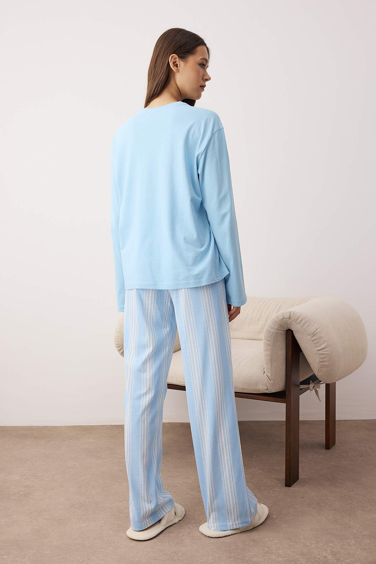 Trendyolmilla Antrasit Pamuklu Çizgili Örme Pijama Takımı THMAW25PT00188