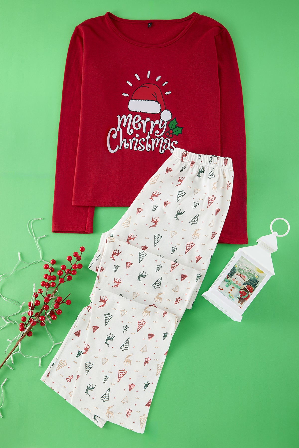 Trendyolmilla Siyah-Kırmızı Pamuklu Yılbaşı Temalı Ekoseli Örme Pijama Takımı THMAW25PT00220