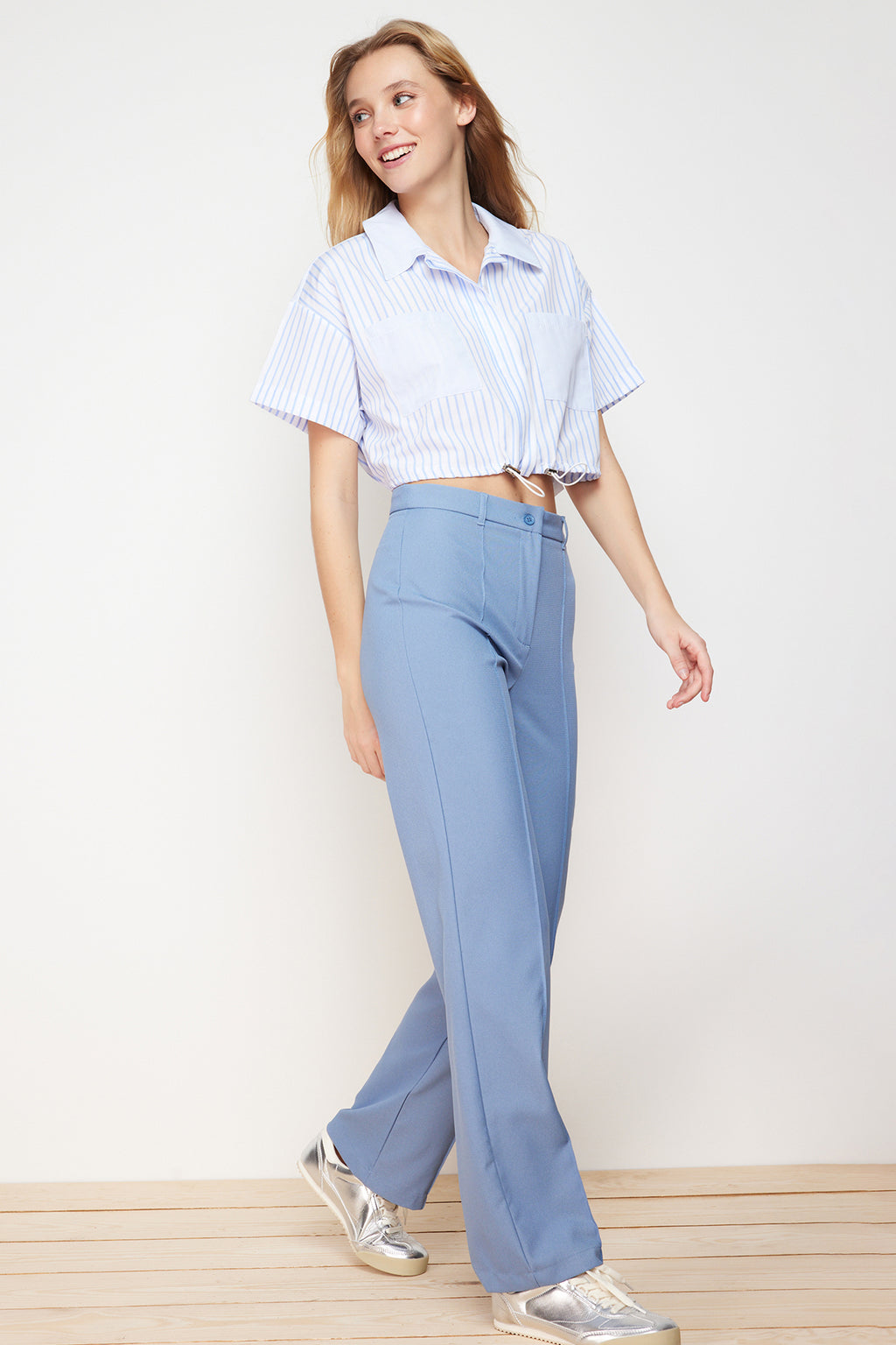 Trendyolmilla Indigo Straight/Düz Kesim Yüksek Bel Nervür Dikişli Dokuma Pantolon TWOSS21PL0093