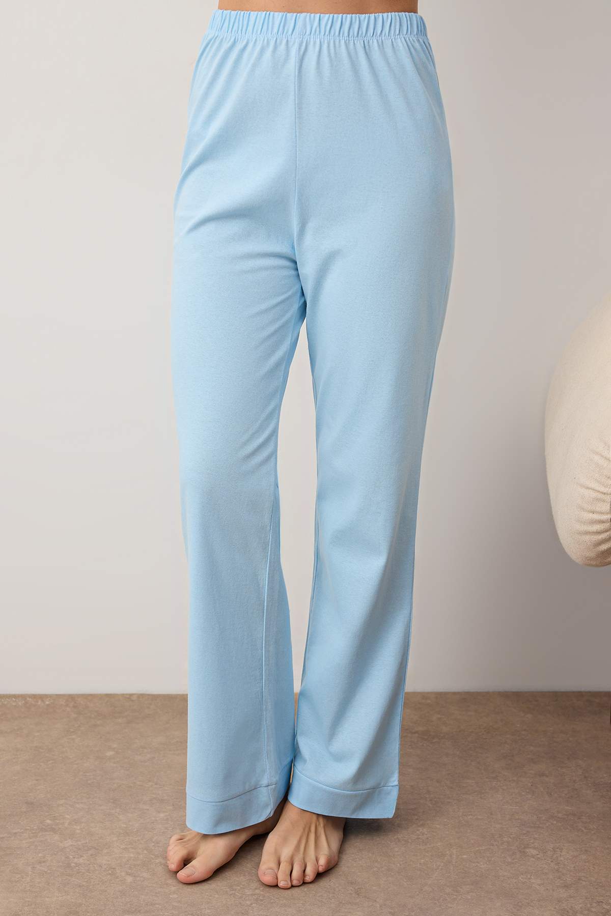 Mavi %100 Pamuklu Cep ve Manşetli Örme Pijama Takımı THMAW26PT00230