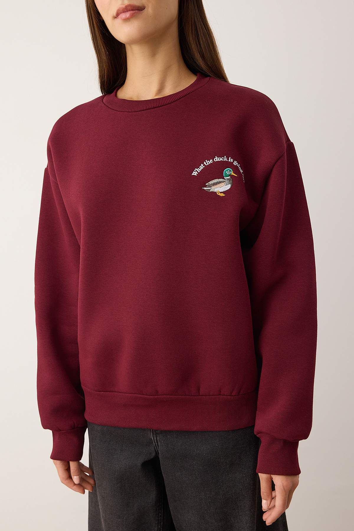 Trendyolmilla Siyah Animal Nakışlı Regular/Normal Kalıp Kalın İçi Polarlı Örme Sweatshirt TWOAW24SW00196