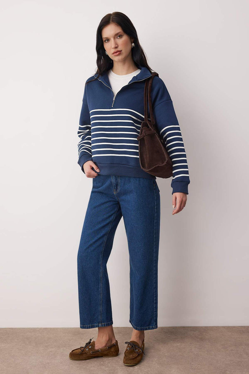 Trendyolmilla Lacivert Çizgili Oversize/Geniş Kalıp Fermuarlı Kalın İçi Polarlı Örme Sweatshirt TWOAW26SW00044