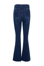 Trendyolmilla Mavi Önden Düğmeli Yüksek Bel Orta Esnek İspanyol Paça Flare Comfort/Esnek Jeans TWOSS20JE0111