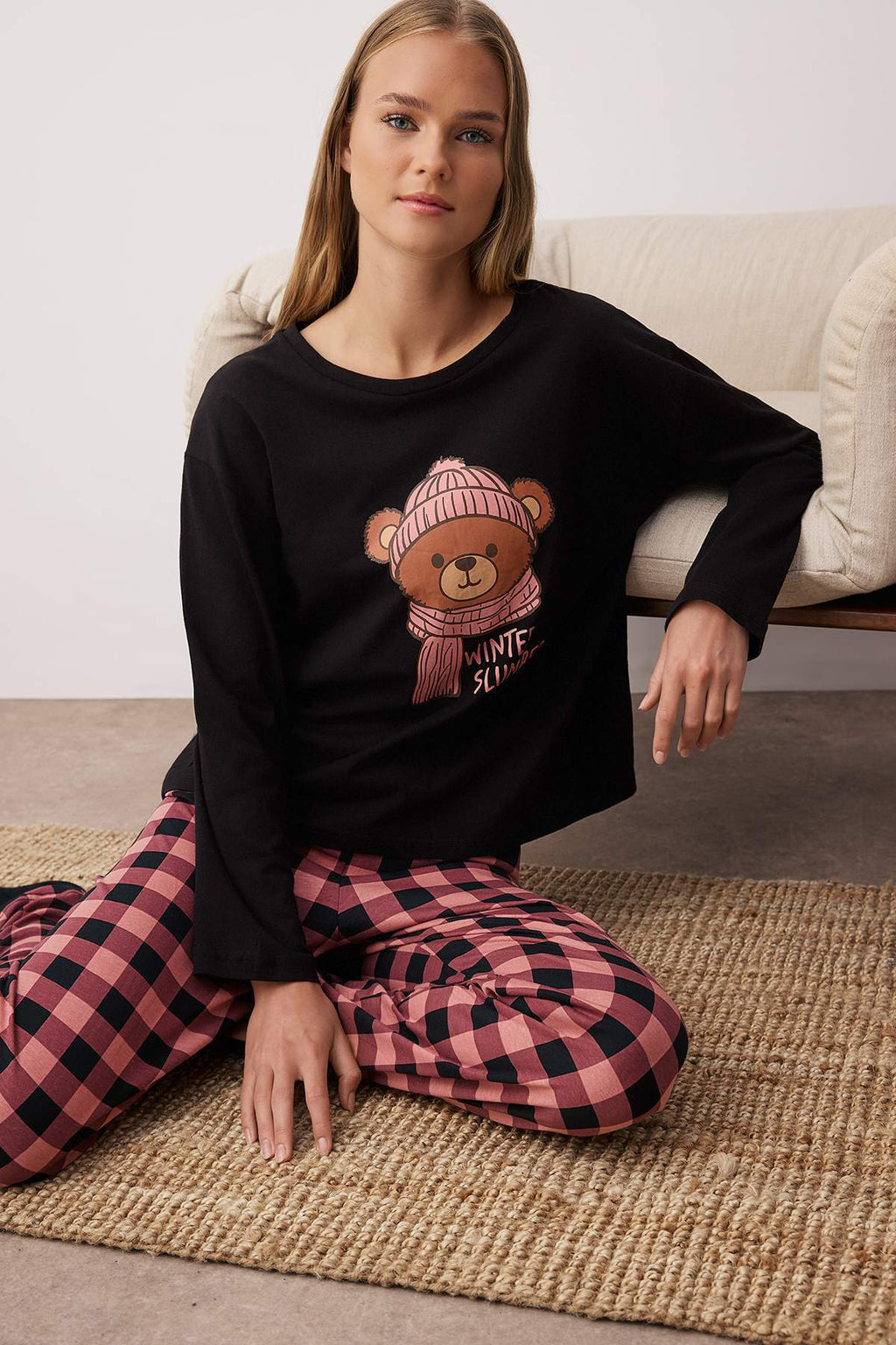 Trendyolmilla Siyah %100 Pamuklu Ayıcıklı Ekoseli Örme Pijama Takımı THMAW25PT00088