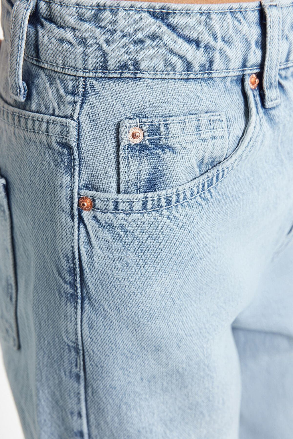 Trendyolmilla Lacivert Yüksek Bel Wide Leg Geniş Paça %100 Pamuk Non-Stretch Jeans TWOSS22JE0242