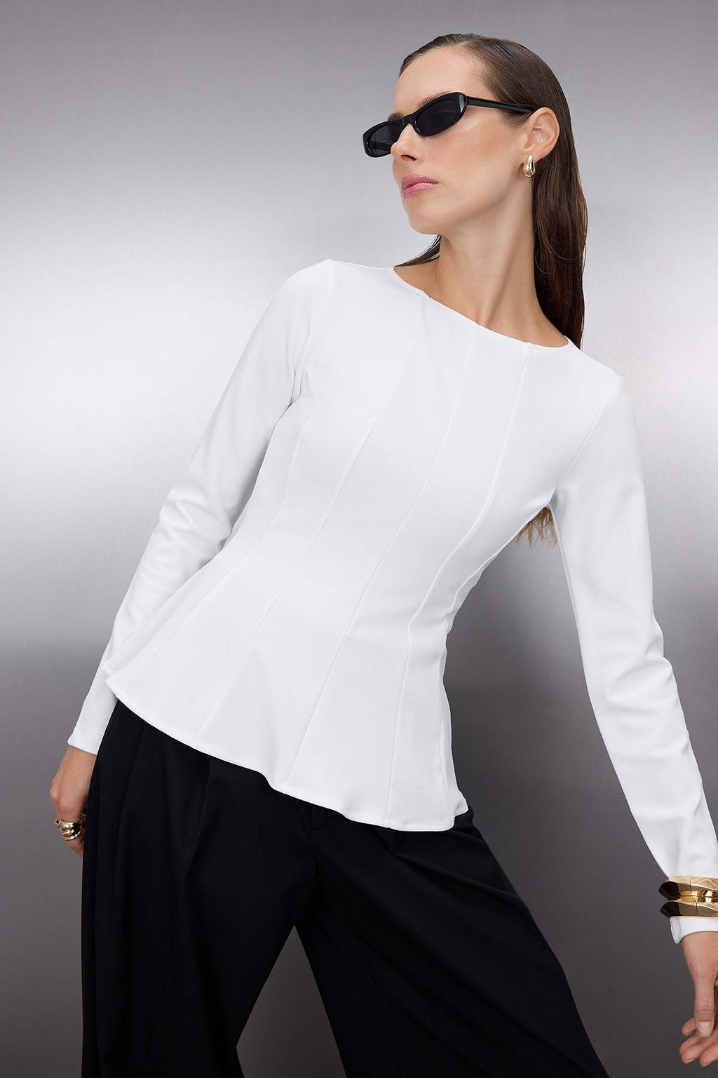 Trendyolmilla Siyah Kayık Yaka Peplum/Belden Oturmalı Regular Boy Örme Bluz TWOAW26BZ00166