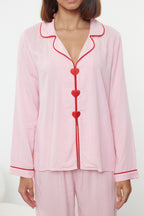 Trendyolmilla Beyaz Kalp Nakışlı Biyeli Viskon Dokuma Pijama Takımı THMAW25PT00179