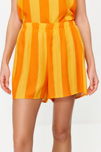 Trendyolmilla Çok Renkli Çizgili İp Askılı Viskon Şortlu Dokuma Pijama Takımı THMSS23PT00225