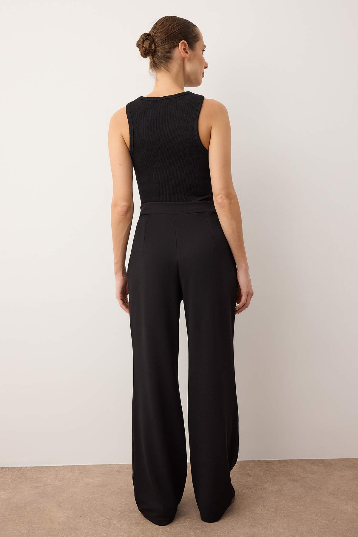 Trendyolmilla Yunus Gri Cırt Cırt Kapamalı Yüksek Bel Pileli Wide Leg/Geniş Kesim Örme Pantolon TWOAW24PL00177
