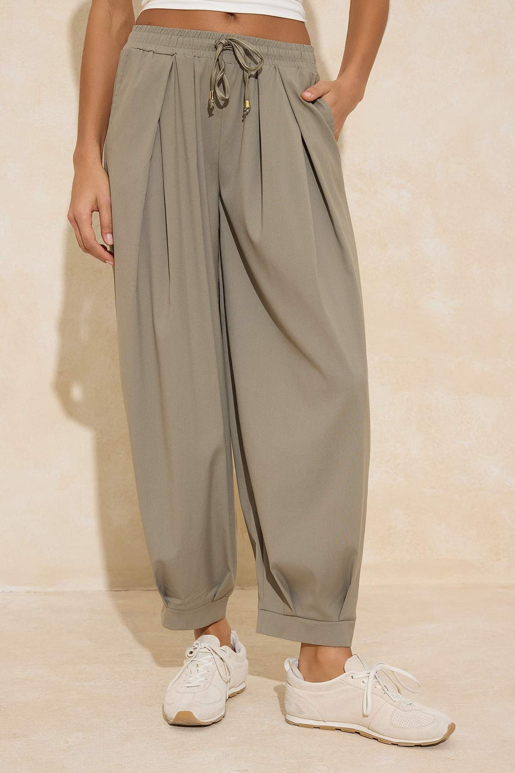 Trendyolmilla Haki Şalvar Kalıp Beli Lastikli Dokuma Pantolon TWOAW26PL00156