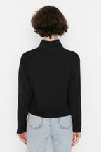 Trendyolmilla Siyah Selanik/Triko Görünümlü Fermuarlı Yaka Regular/Normal Kalıp Örme Sweatshirt TWOAW22SW0732