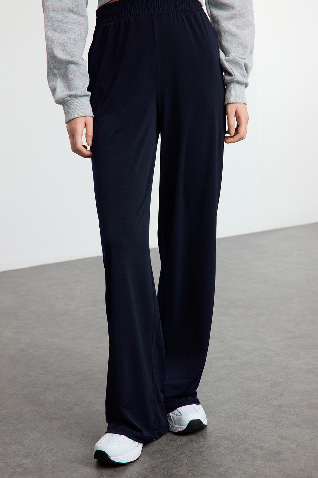 Trendyolmilla Lacivert Wide Leg/Rahat Kesim Yüksek Bel Esnek Pantolon TWOSS23PL00129