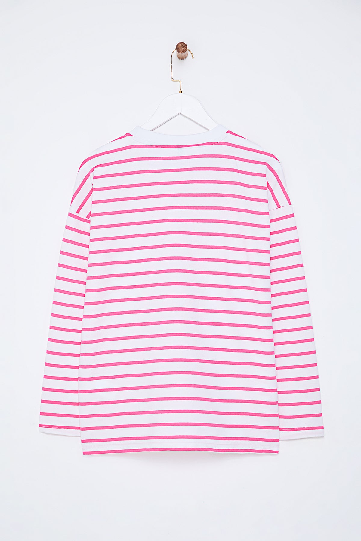 Trendyolmilla Beyaz Çizgili Oversize/Geniş Kesim Bisiklet Yaka İnce Örme Sweatshirt TWOAW23SW00326