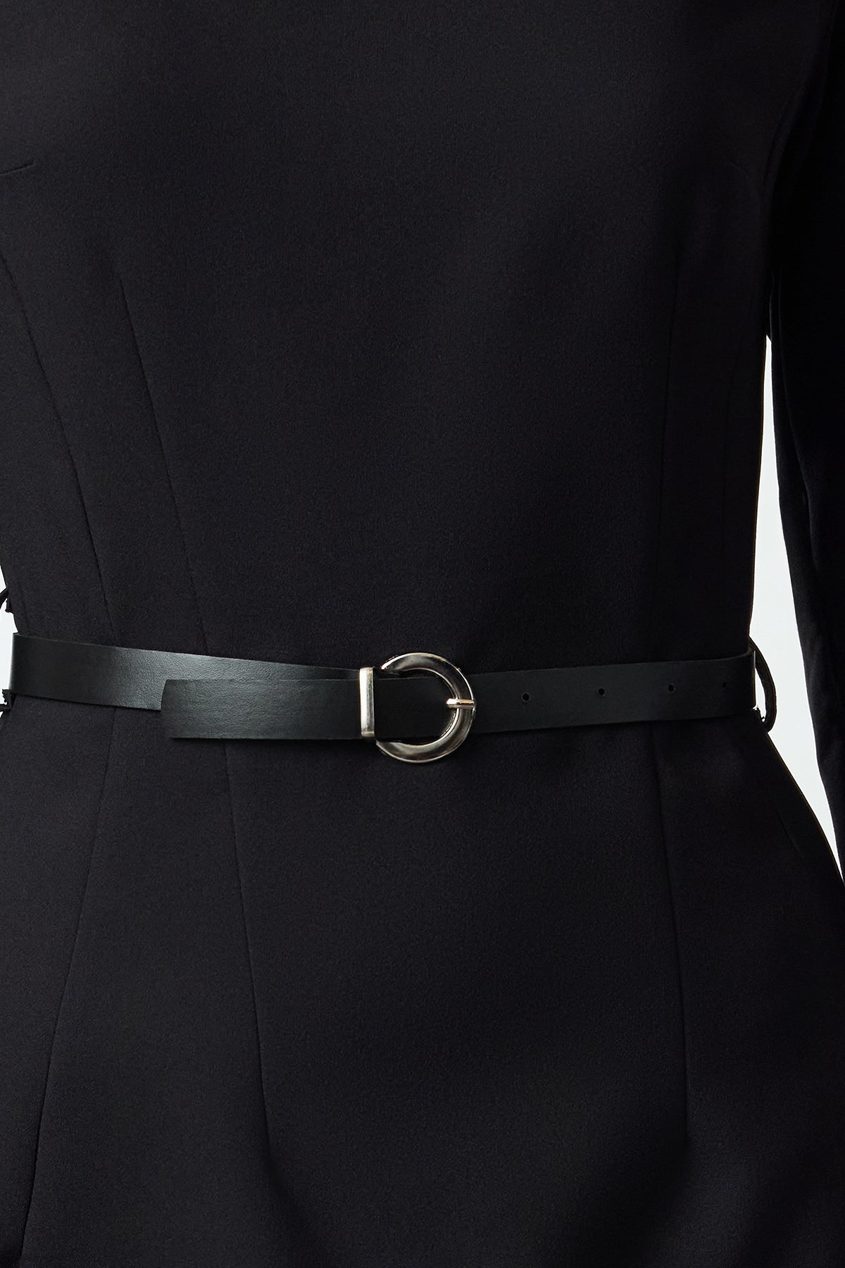 Trendyolmilla Kırmızı Kemerli Düz A Kesim Kemerli Kısa / Mini Dokuma Elbise TWOAW25EL00365