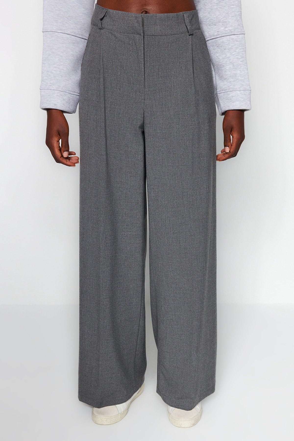 Trendyolmilla Siyah Palazzo/Extra Geniş Paça Dokuma Kumaş Pantolon TWOSS23PL00062