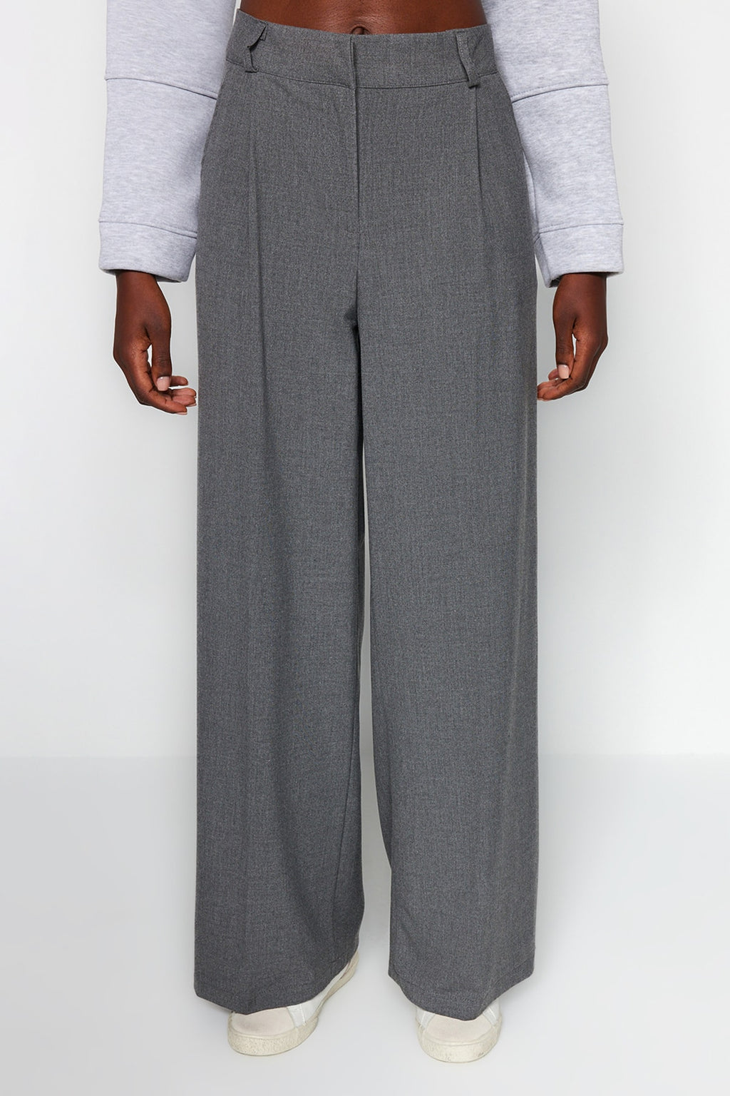 Trendyolmilla Siyah Palazzo/Extra Geniş Paça Dokuma Kumaş Pantolon TWOSS23PL00062