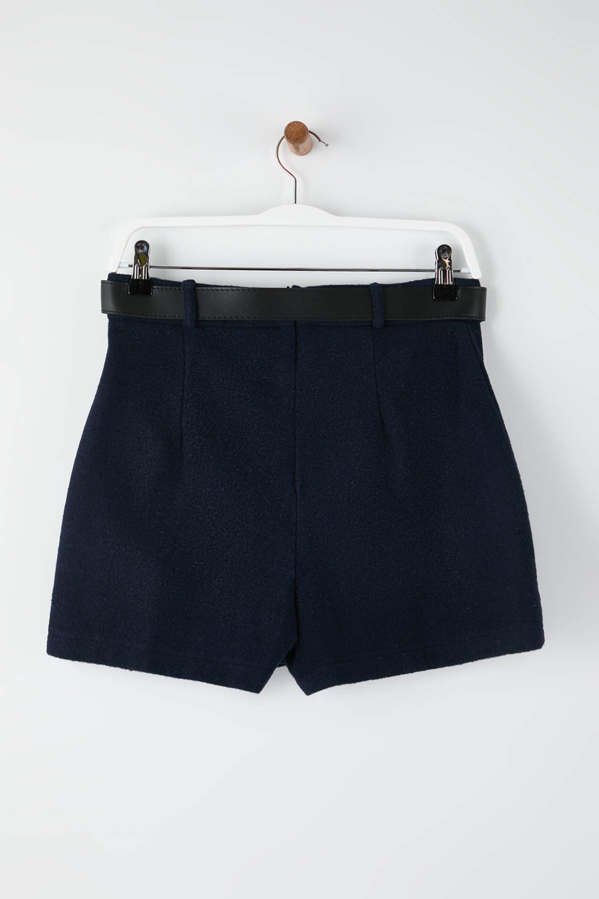 Trendyolmilla Koyu Kahverengi Şort & Bermuda TWOAW21SR0037