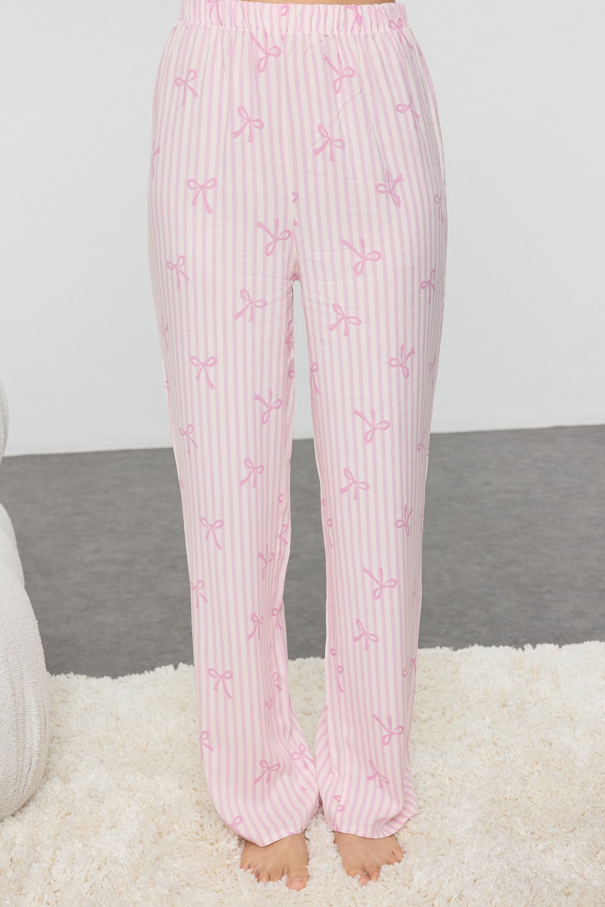 Trendyolmilla Gri Kalpli Viskon Dokuma Pijama Takımı THMAW21PT0936