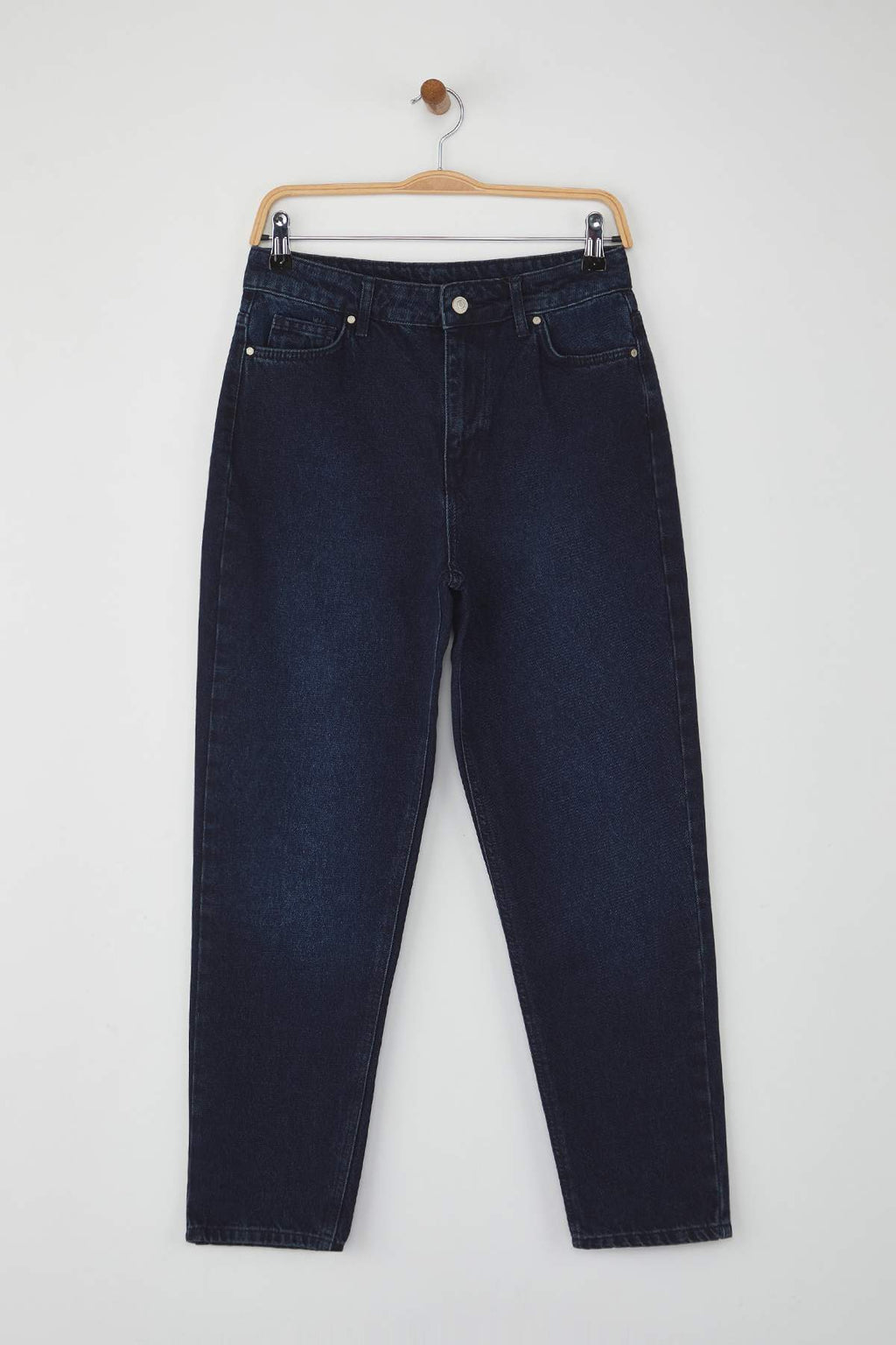 Trendyolmilla Gece Mavisi Yüksek Bel YENİ MOM %100 pamuk Non-Stretch Jeans TWOAW26JE00054