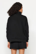 Siyah Oversize/Geniş Kalıp Yarım Fermuarlı Kalın İçi Polarlı Örme Sweatshirt TWOAW24SW00416