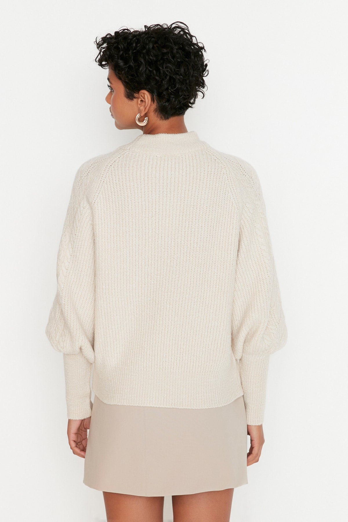 Trendyolmilla Taş Yumuşak Dokulu Saç Örgülü Triko Kazak TWOAW21KZ0109