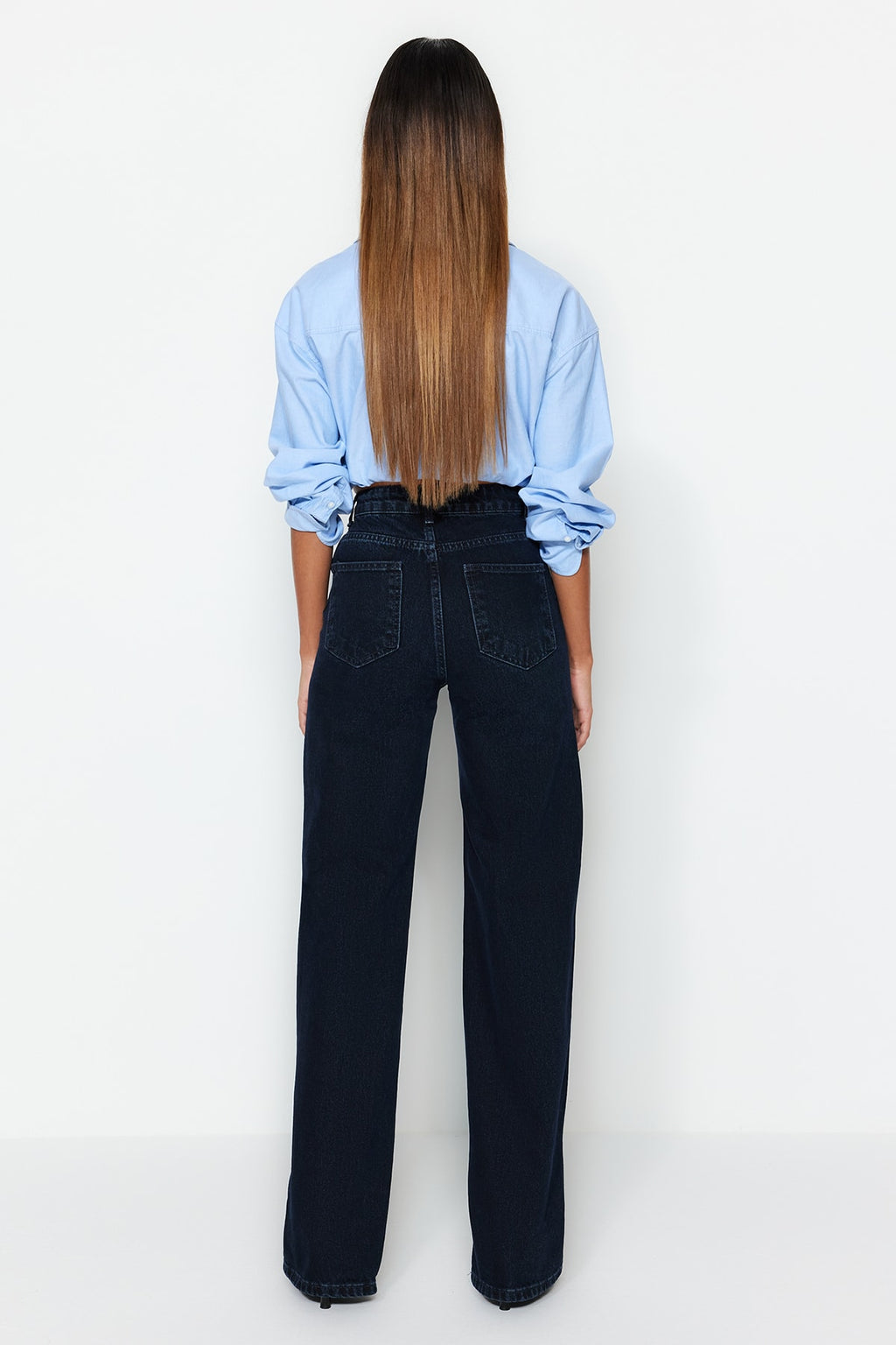 Trendyolmilla Gri Yüksek Bel Wide Leg Geniş Paça %100 Pamuk Non-Stretch Jeans TWOSS23JE00083