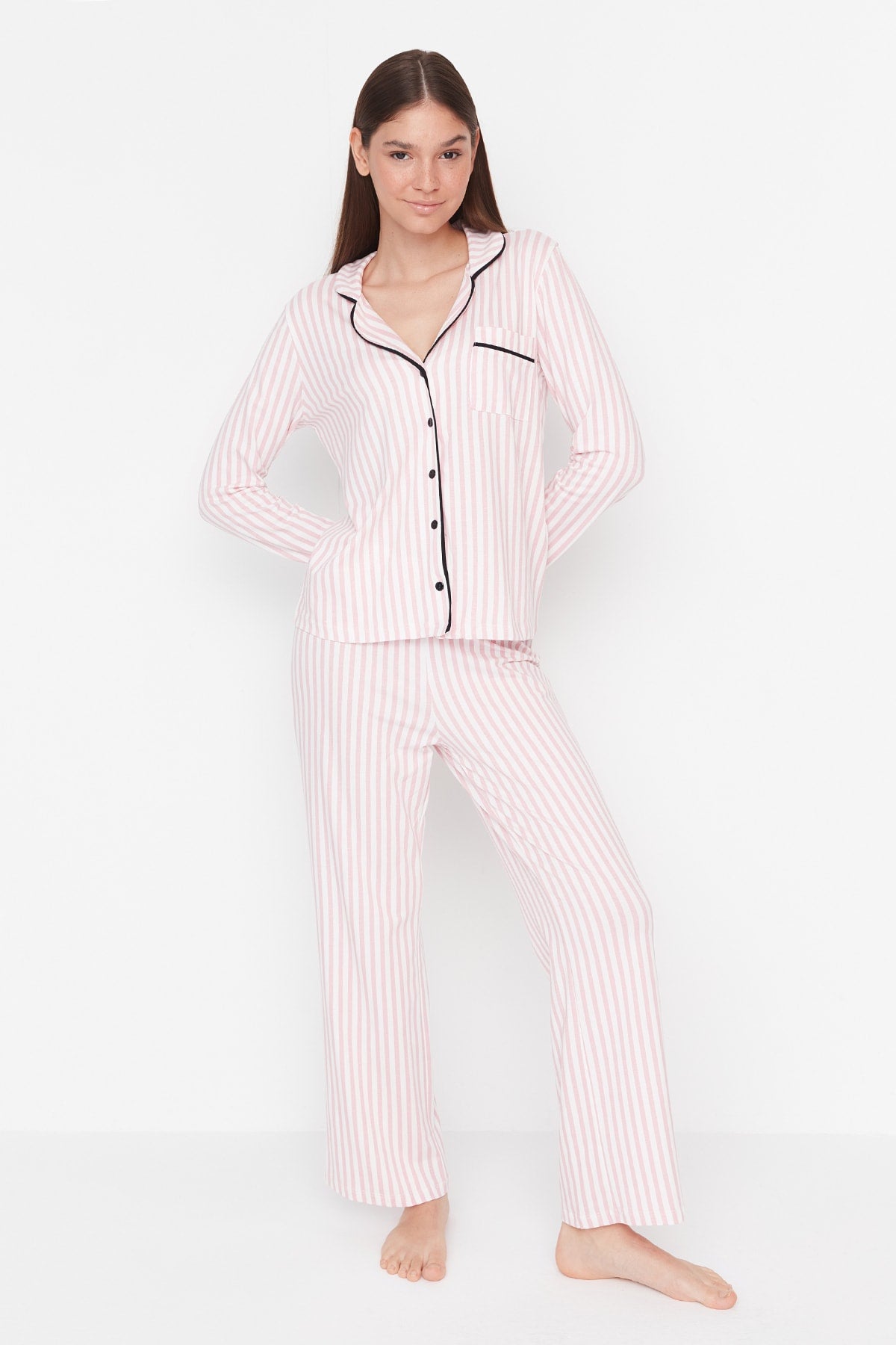 Trendyolmilla Pudra %100 Pamuklu Çizgili Biye Detaylı Örme Pijama Takımı THMAW21PT0614