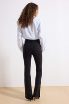 Trendyolmilla More Sustainable Koyu Mavi Yüksek Bel Orta Esnek Flare İspanyol Paça Jeans TWOSS23JE00063