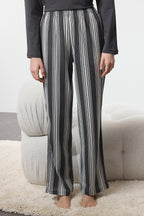 Trendyolmilla Antrasit Pamuklu Çizgili Örme Pijama Takımı THMAW25PT00188