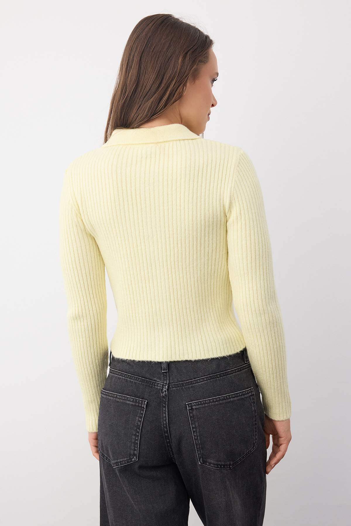 Trendyolmilla Wardrobe Essentials Gri Yumuşak Dokulu Fermuarlı Triko Hırka | TWOAW26HI00177