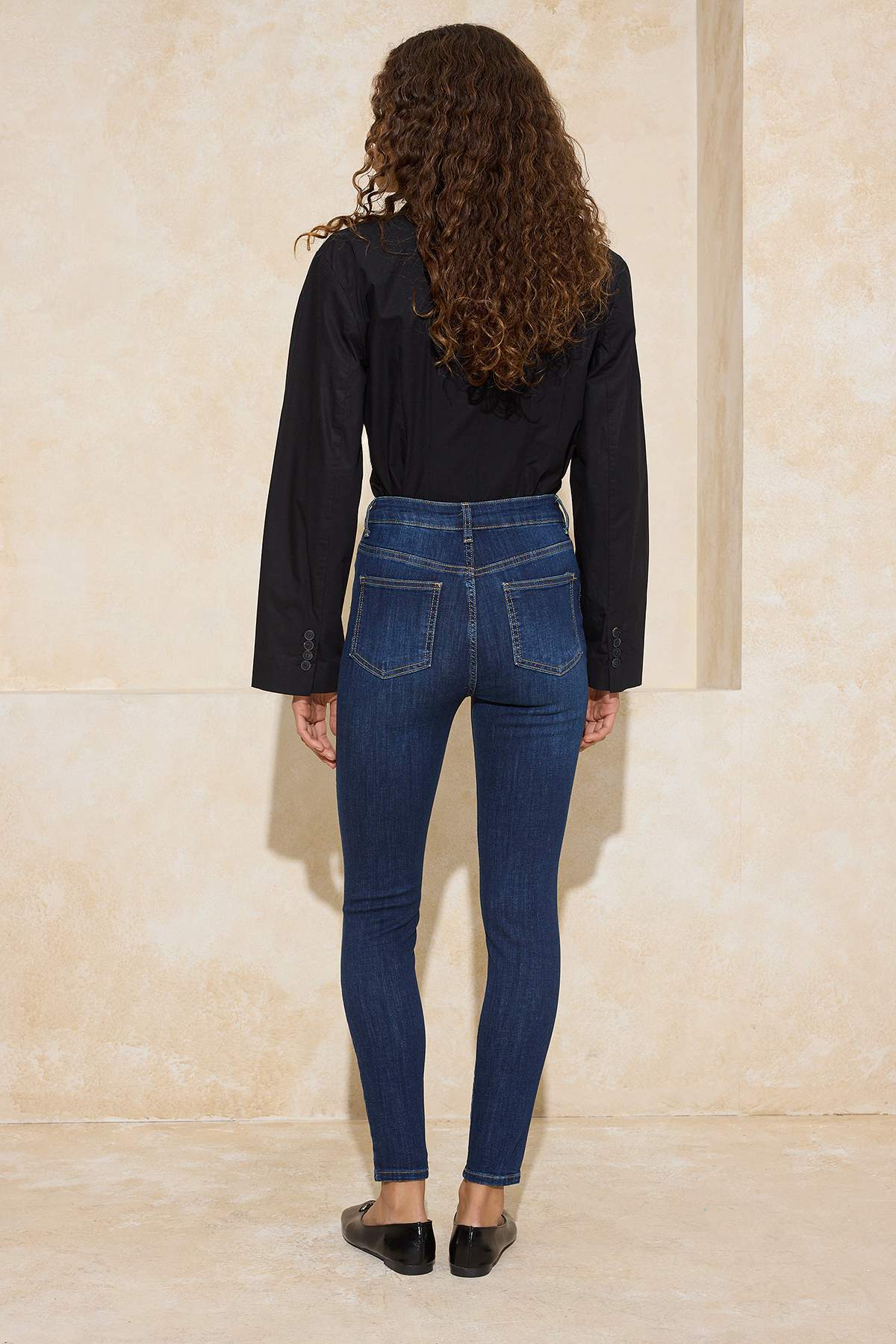 Trendyolmilla Açık Mavi Şekillendiren Etki Yüksek Bel Esnek Skinny Jeans TWOAW24JE00070