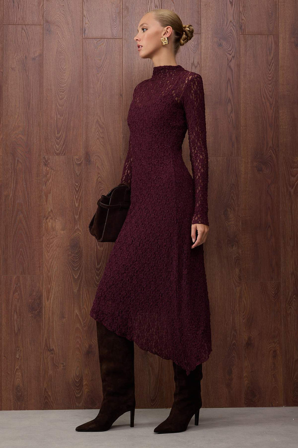 Trendyolmilla Özel Koleksiyon Mürdüm Düz Asimetrik Bodycon/Vücuda Oturan Maxi Örme Dantel Elbise TWOAW26EL00057