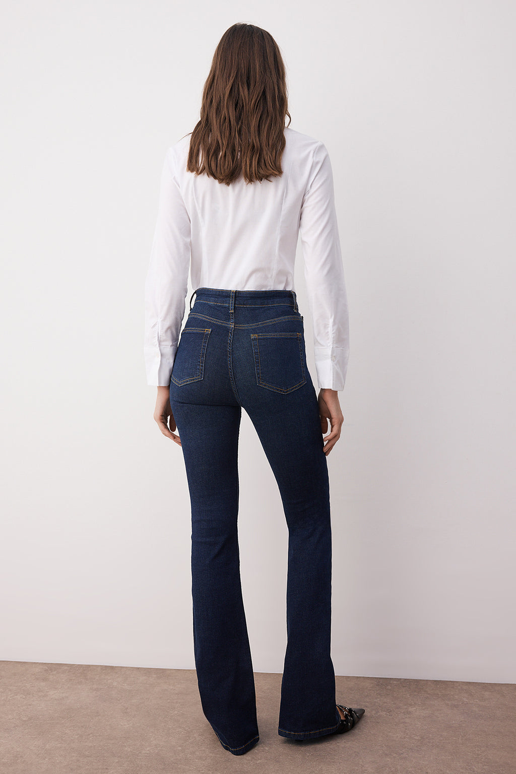 Trendyolmilla Siyah Yüksek Bel Comfort/Esnek Flare Jeans TWOSS25JE00052