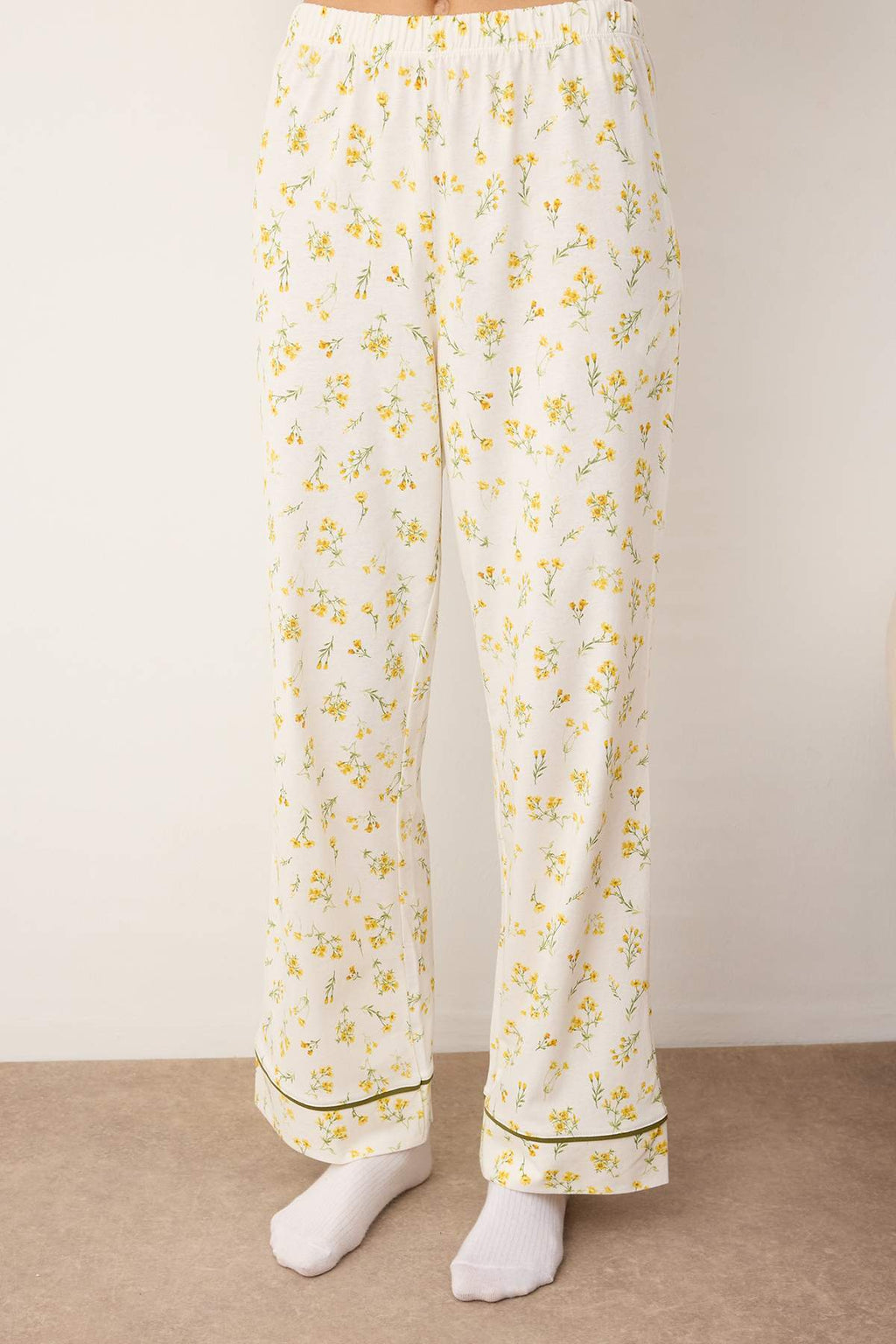 Trendyolmilla Pembe %100 Pamuklu Çiçekli Biyeli Örme Pijama Takımı THMAW25PT00202