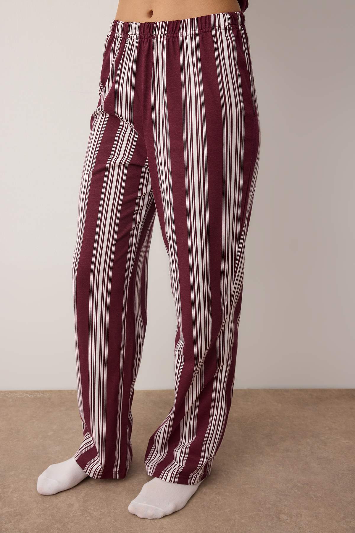Trendyolmilla Antrasit Pamuklu Çizgili Örme Pijama Takımı THMAW25PT00188