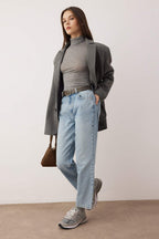 Trendyolmilla Beyaz Yüksek Bel Düz Kesim Straight Jeans TWOSS25JE00106